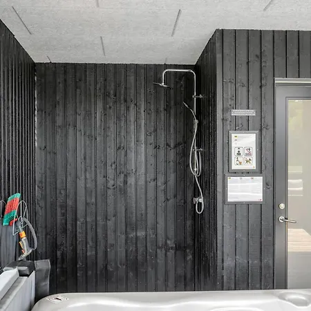 Beautiful In With Wifi Holiday home