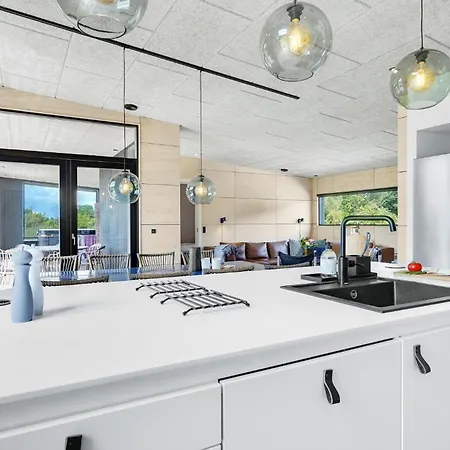 Beautiful In With Wifi Holiday home